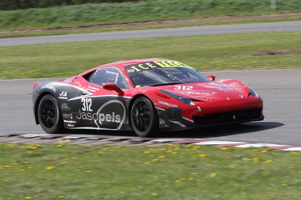 Ice Tech Racing i deres Ferrari 458.
(Foto: Motorsporten.dk)